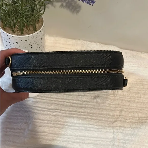 Marc Jacobs New York Black and White Crossbody Bag - Picture 7 of 12